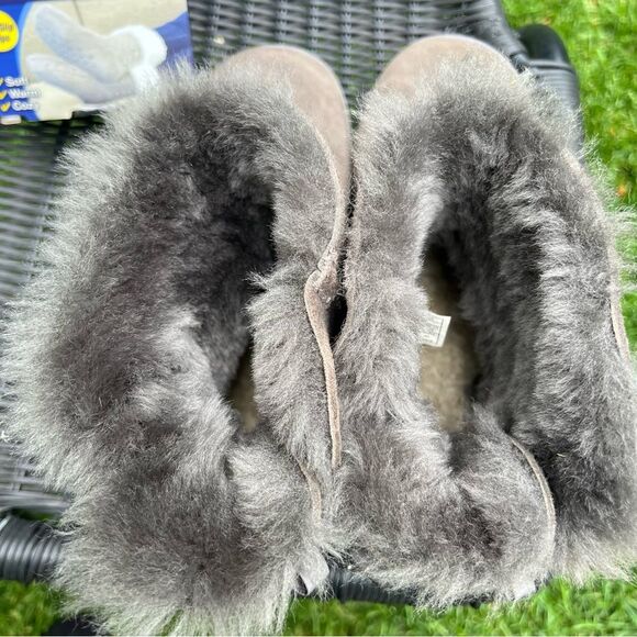 UGG Mini Bailey Bow II Boot Grey women’s Size 10 (US) - Picture 8 of 16